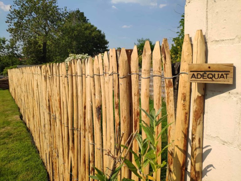 Staketenzaun Sichtschutz 175 cm hoch, halbrunde Latten aus Kastanie