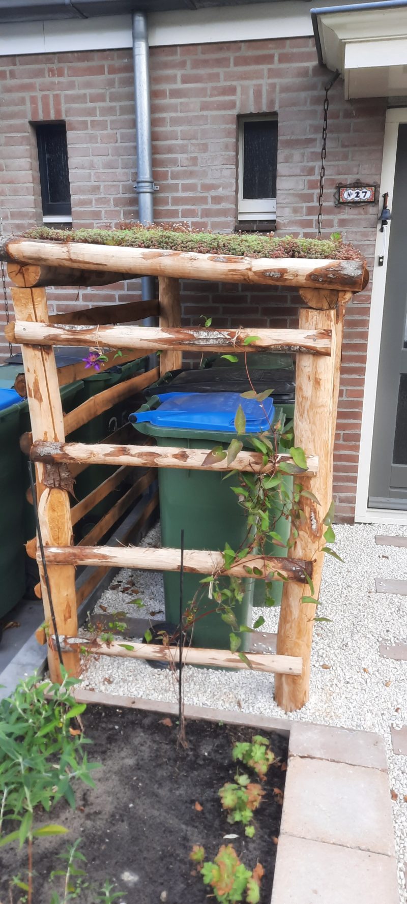 Mülltonnen verstecken Sichtschutz Holz Adéquat