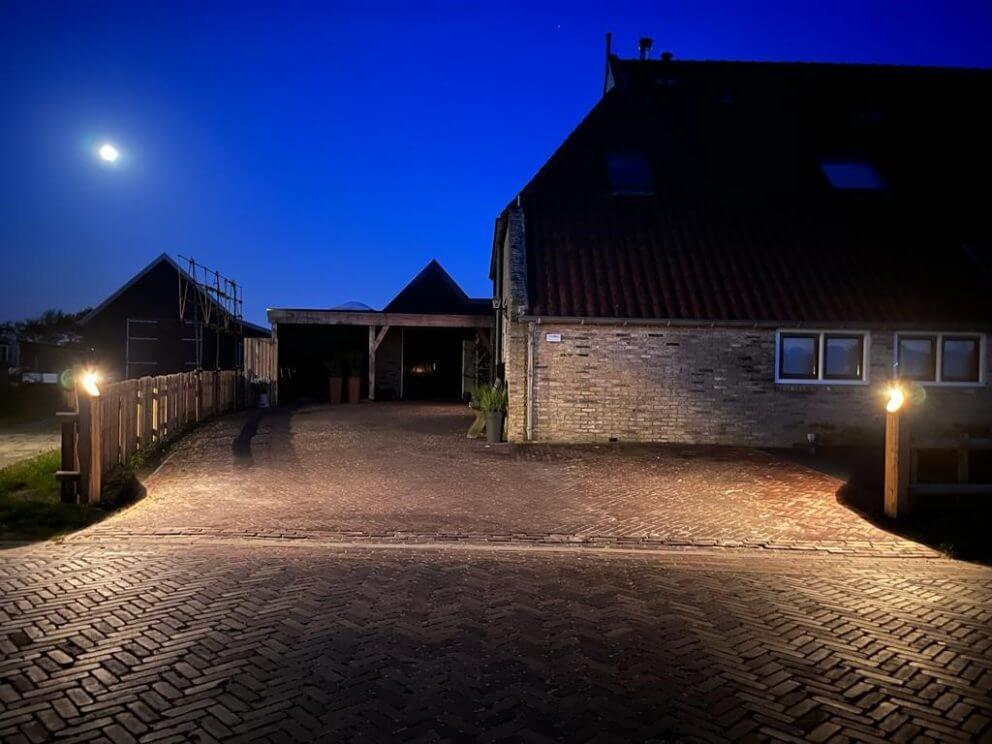 Gartenbeleuchtung aus Holz Bella quadratisch rustikal