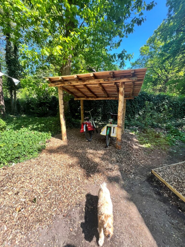 Fahrradunterstand Holz