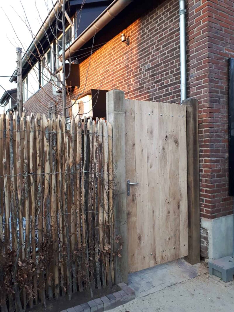 Holztor Eiche blickdicht 200 c hoch, 120 cm breit