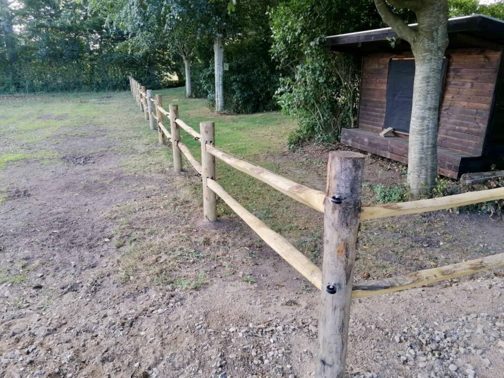 Pferdezaun aus Holz: Koppelzaun Post & Rail