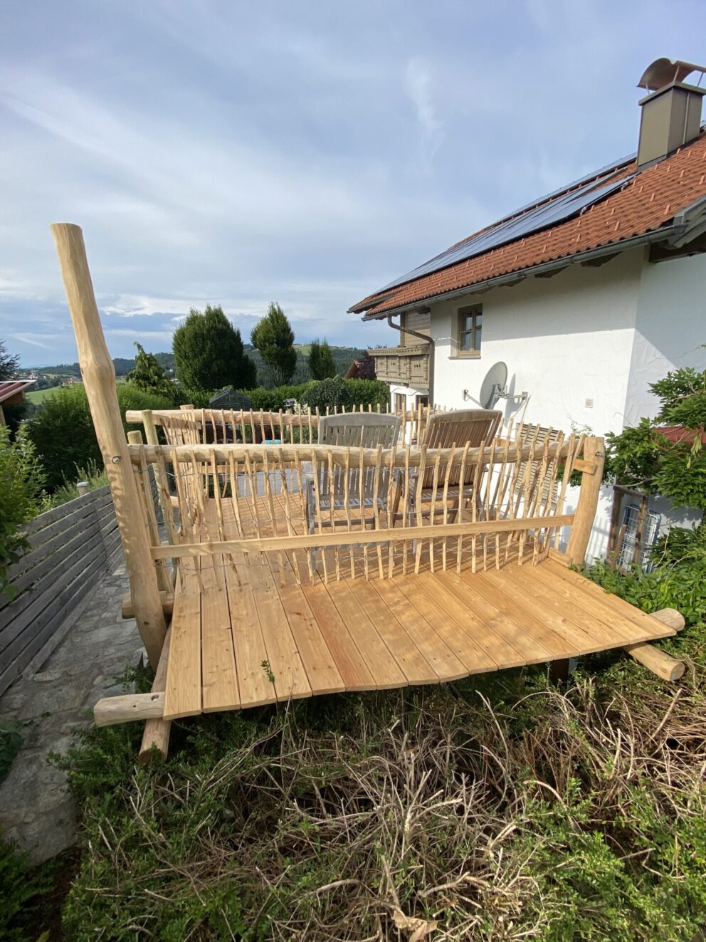 Robinien Pfost 300 cm lang, Ø 10-12 cm - geschliffen