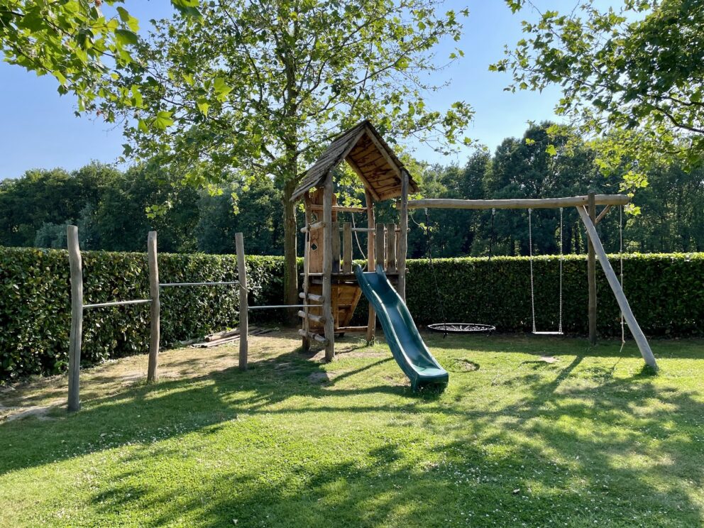 Robinie Rundholz geschliffen Robinienstamm Spielplatz
