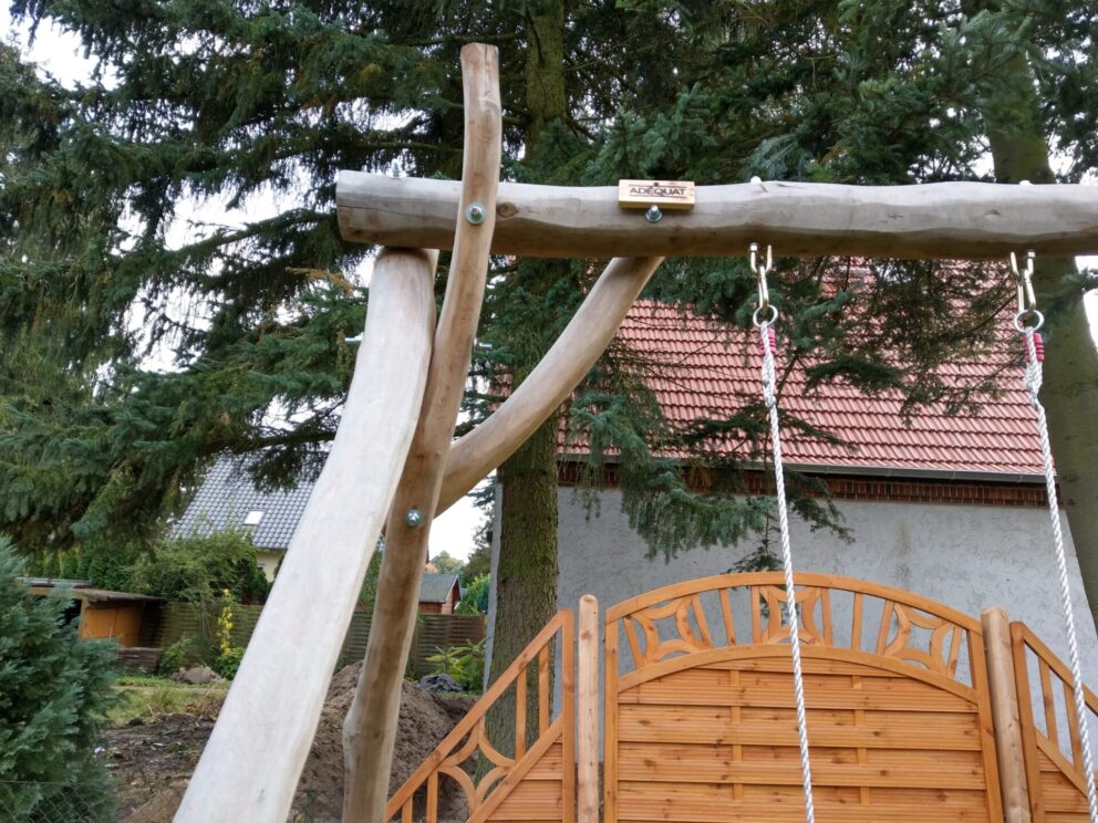 Robinienstamm geschliffen 300 cm lang (10-12 cm Durchmesser)