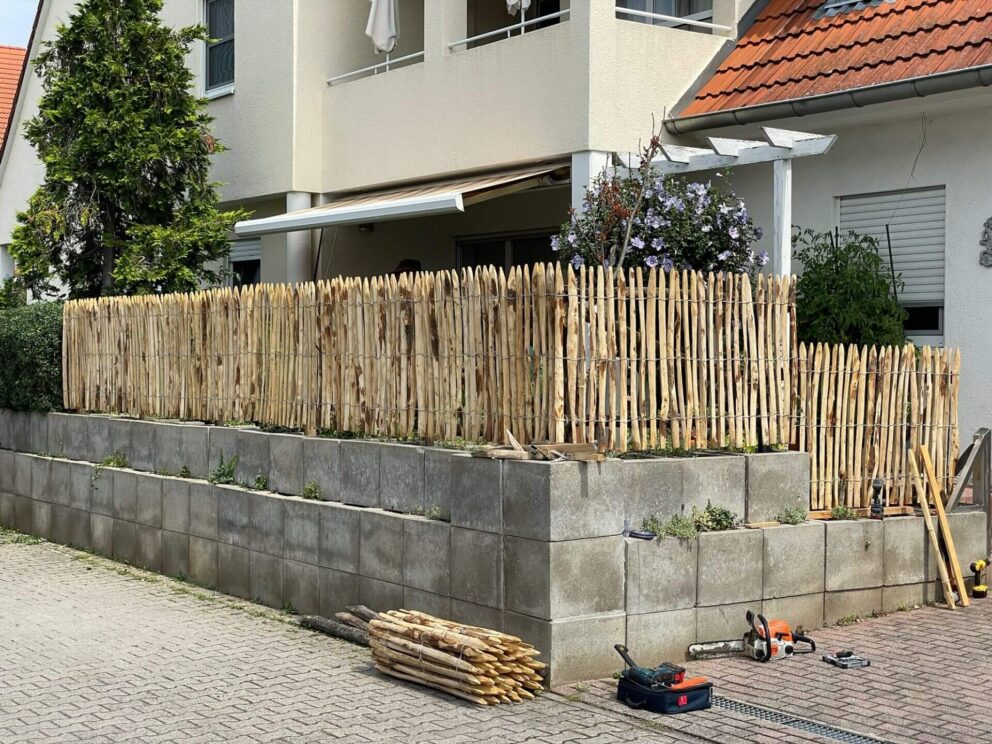 Mauerzaun Stein Holz