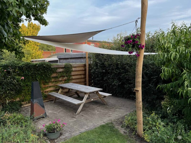 Robinie Rundholz geschliffen 400 cm Sonnensegel Masten