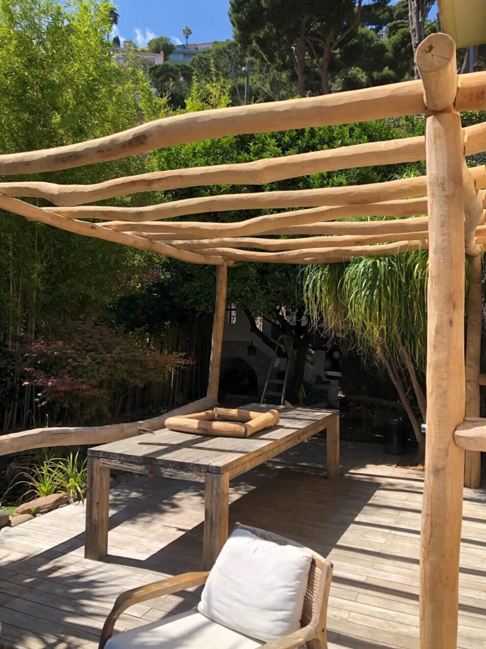 Robinie Rundholz geschliffen Robinienstamm Pergola Holz
