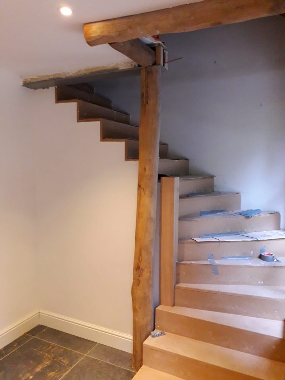 Robinienstamm geschliffen (16-18 cm) Robinienholz für Innenarchitektur