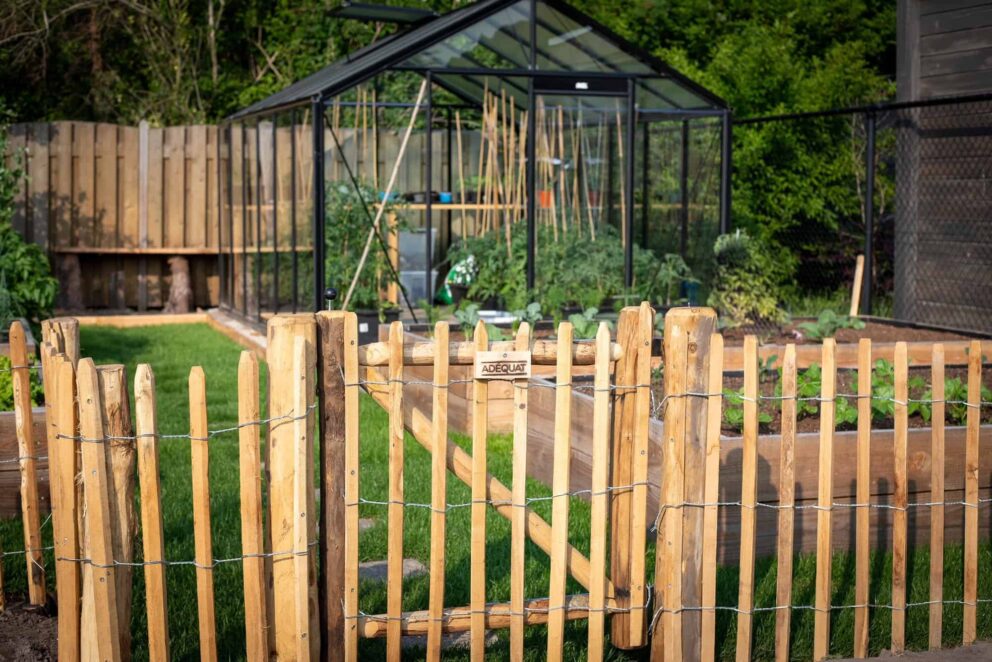 Staketenzaun Robinie 80 cm hoch mit Gartentor