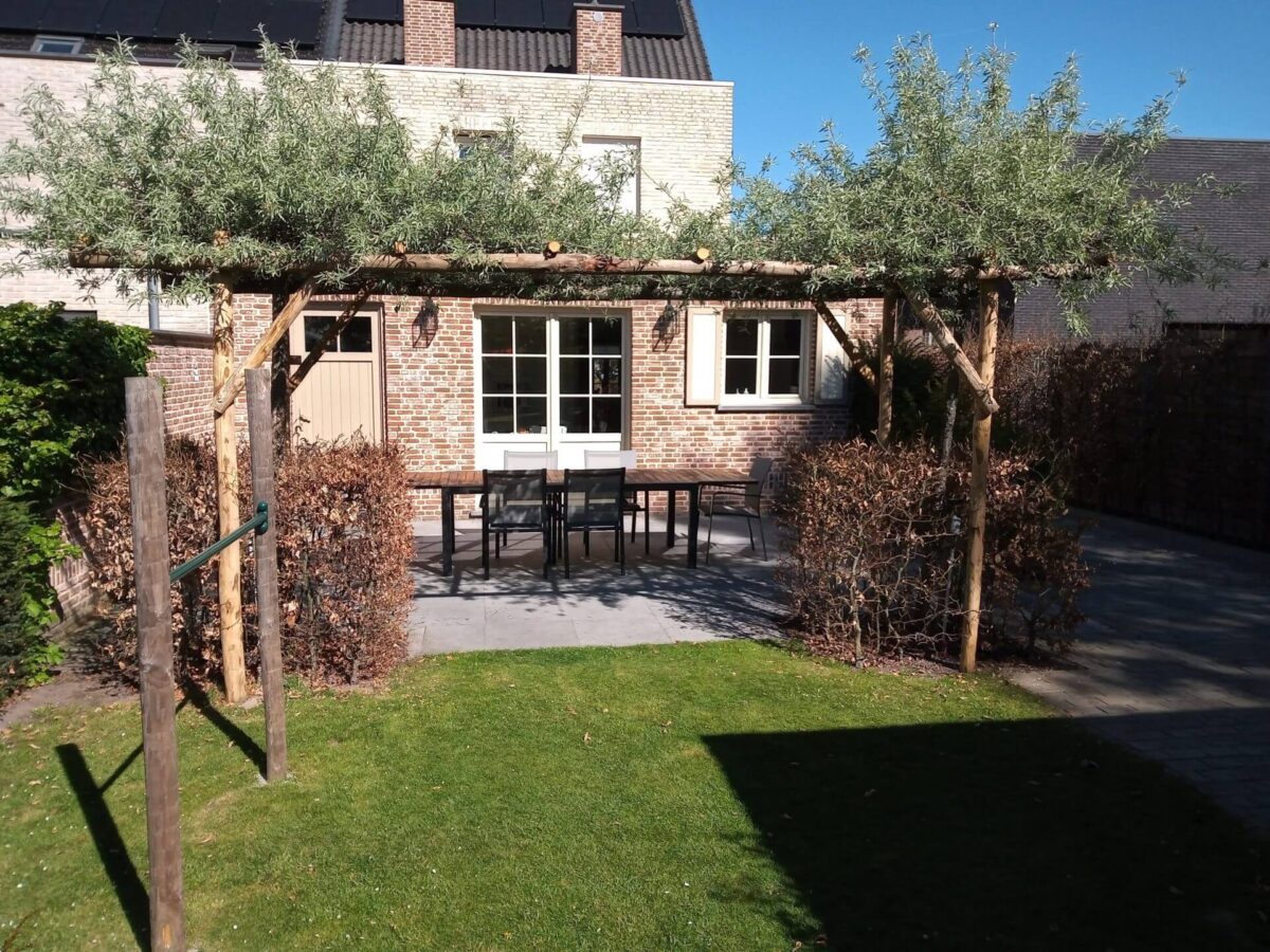 Mediterraner Garten Pergola