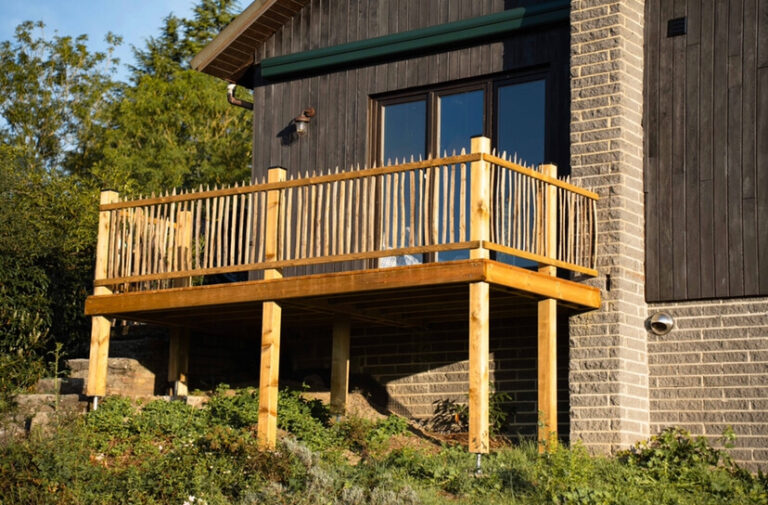 Holzbalkon selber bauen