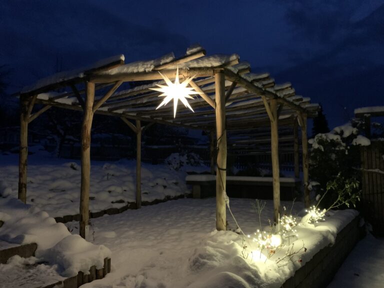 Weihnachtsbeleuchtung Garten