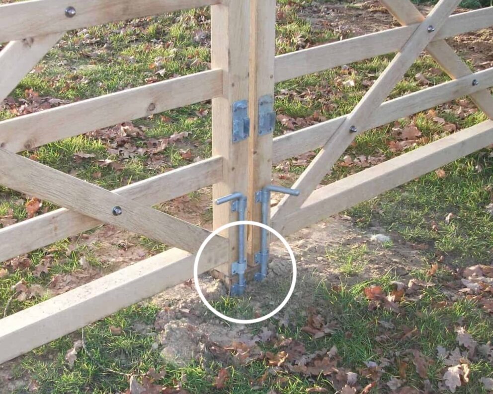 Toranschlag Torstopper Bodenriegel Holztor engl Eiche