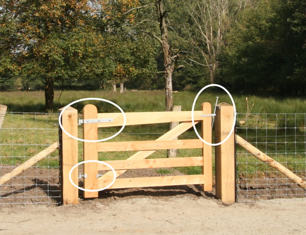 Torbeschlaege Holztor