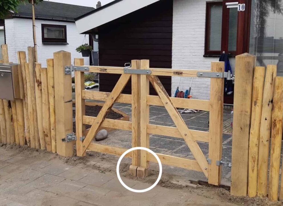 Torstopper Toranschlag Bodenblock Holz Doppeltor