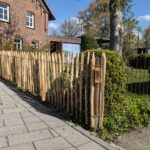 Fr. Staketenzaun Kastanien 80 cm hoch, Abstand 6 cm, 10m Rol, Kastanien Pfost 150/160 cm lang, Ø 7-9 cm - mit Spitze, Zaunpfahl 7-9 80 cm Länge für Bodenhülse, Bodenhülse / Einschlaghülse 8 cm, Kastanien Pfost 200 cm lang, Ø 10-12 cm - mit Spitze, Kastanien Pfost 200 cm lang, Ø 7-9 cm - mit Spitze, Kastanien Pfost 150/160 cm lang, Ø 10-12 cm - mit Spitze, Kastanien Pfost 250 cm lang, Ø 7-9 cm - HALBRUND, Kastanien Pfost 250 cm lang, Ø 10-12 cm - mit Spitze und Kastanien Pfost 250 cm lang, Ø 7-9 cm - mit Spitze