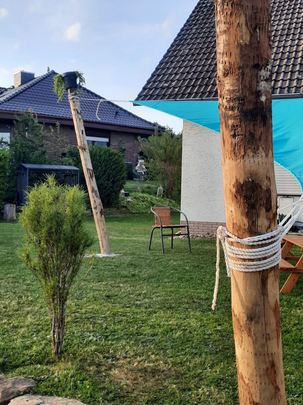Kastanien Pfost 300 cm lang, Ø 13-16 cm - ohne Spitze, Kastanien Pfost 300 cm lang, Ø 10-12 cm - mit Spitze, Sonnensegel