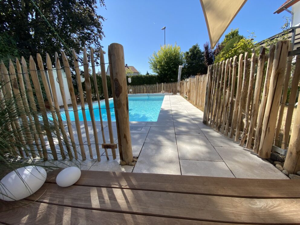 Sicherheit für Kinder am Schwimmbad