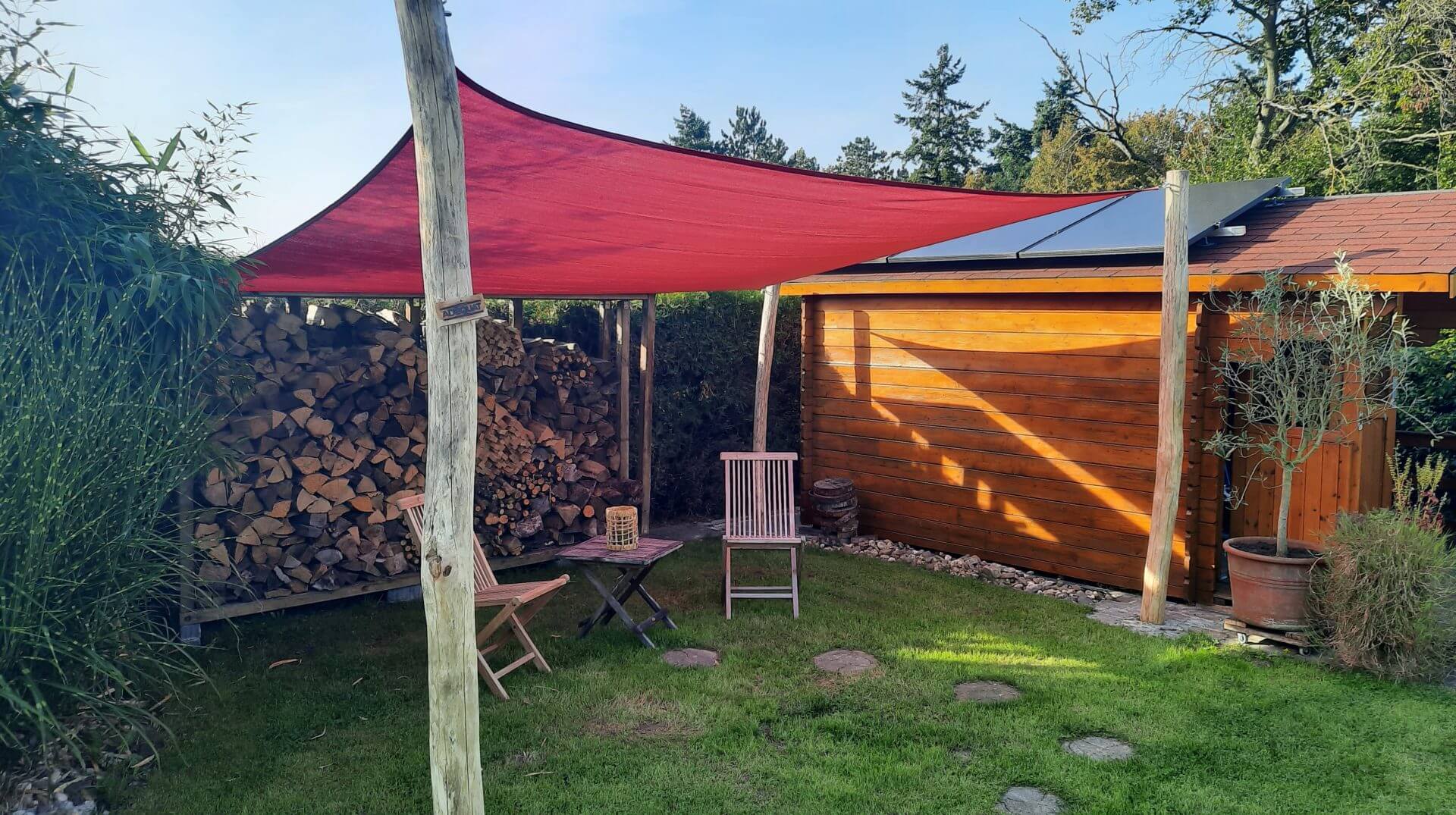 Robiniestolper 250 og 300 cm Adequat