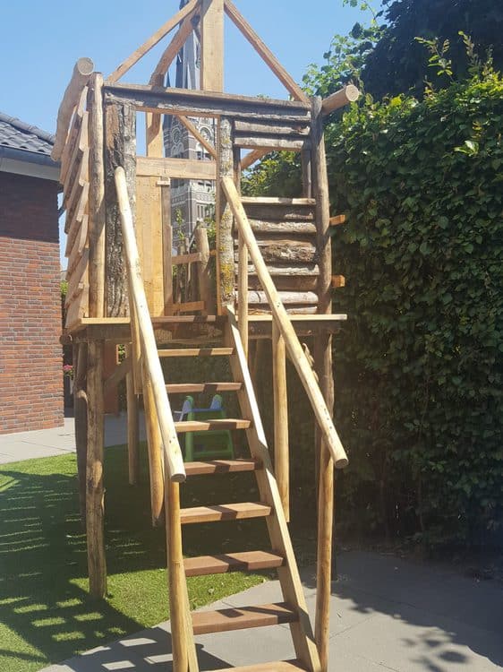 Cabane en rondins de bois