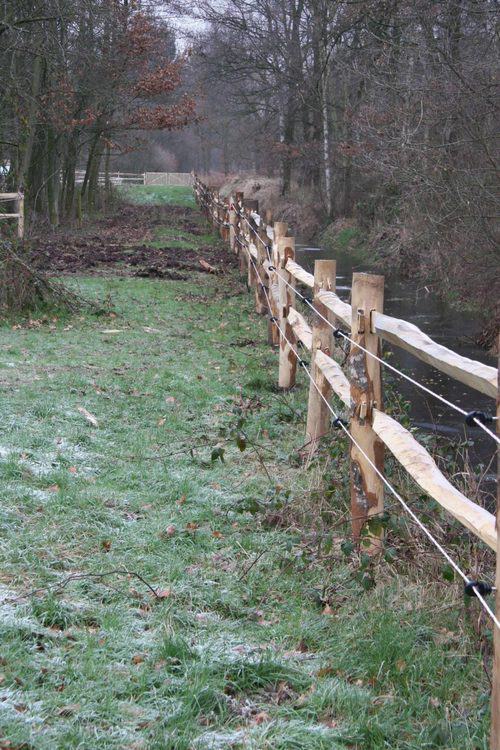 Post & Rail, lisse d’un quart en châtaignier