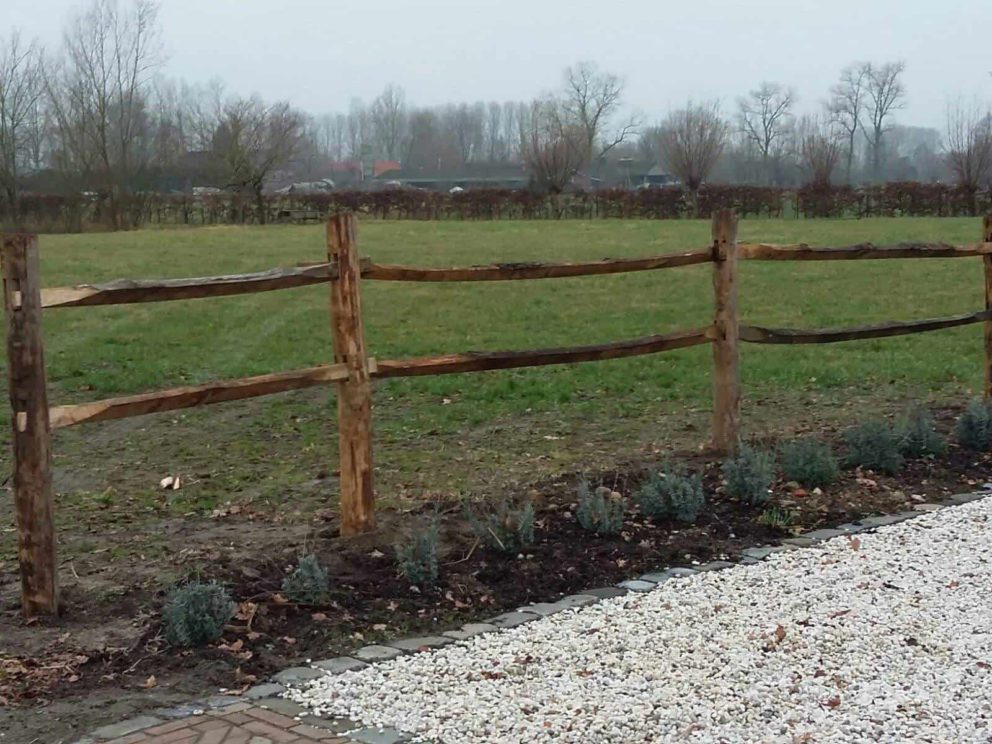 Post en châtaignier 2-niveaux