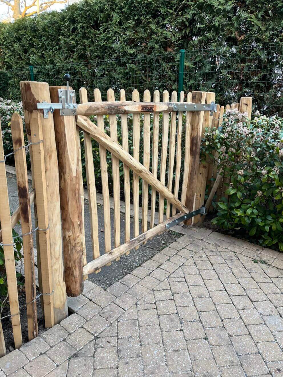 Portail en châtaigner en rondis 100 cm Adequat
