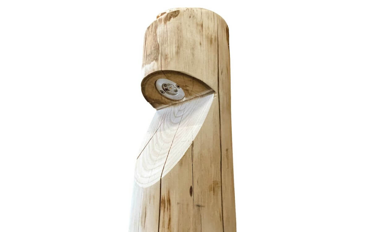 Bornes d'éclairage (en) bois