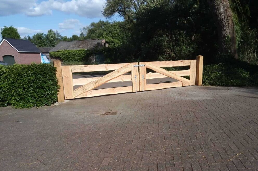 Choisir un portail en bois