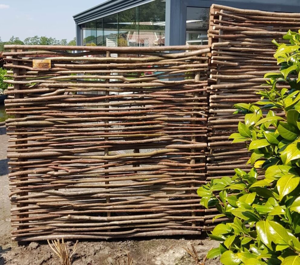 Clôtures tressées de jardin