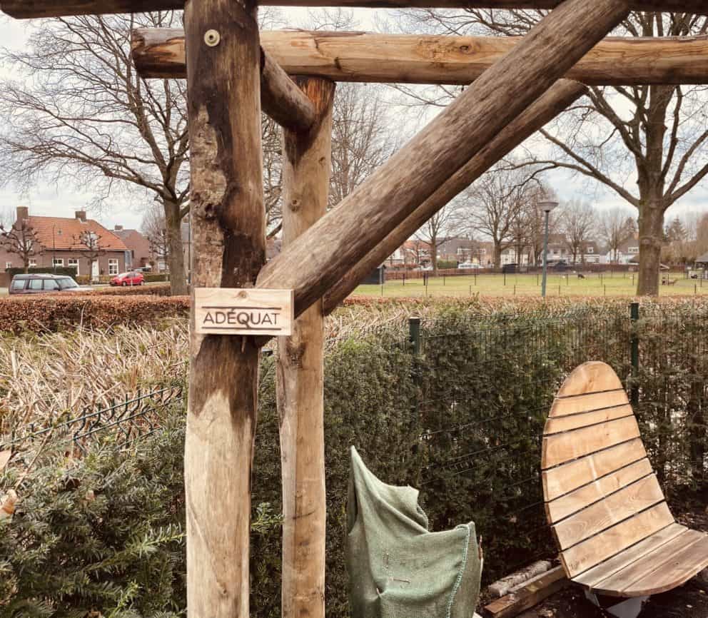 Pergola van kastanjehouten palen 7-9 cm | Adéquat