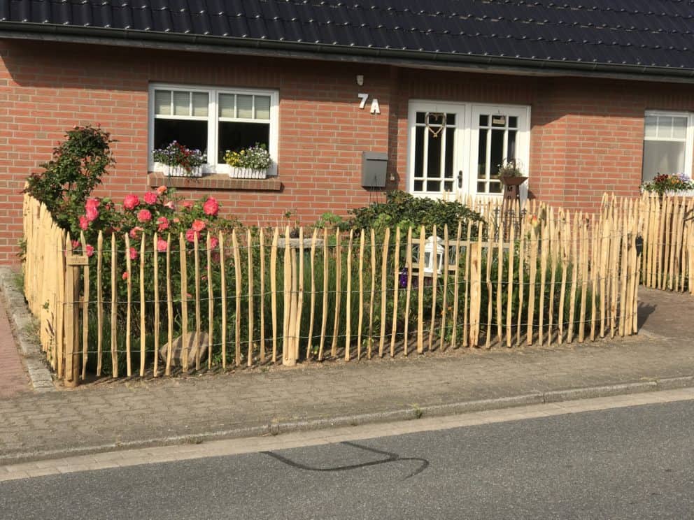 Frans schapenhek van kastanjehout met een hoogte van 100 cm en een latafstand van 6 cm Adequat