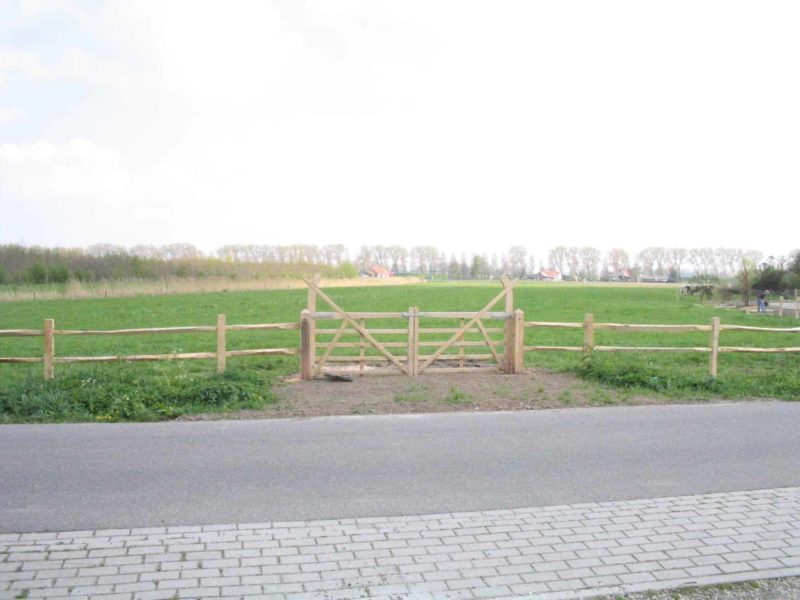 Toegangspoort, houten poort Adéquat