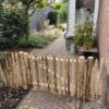 Frans schapenhek 80 cm hoog met een latafstand van 4 cm met en raamwerkpoort van 120 cm breed bij 80 cm hoog.