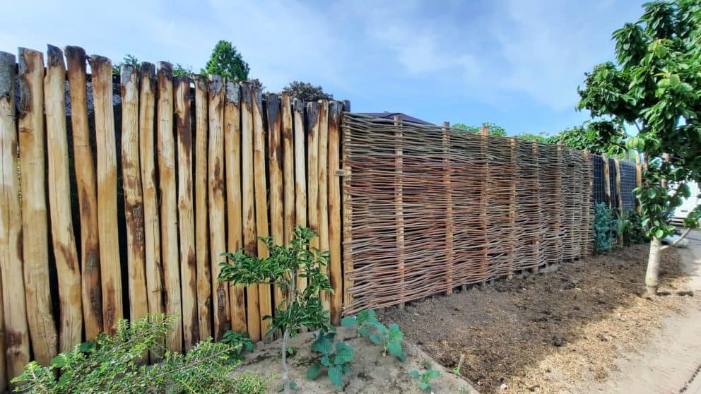 Kastanje houten palen Adéquat