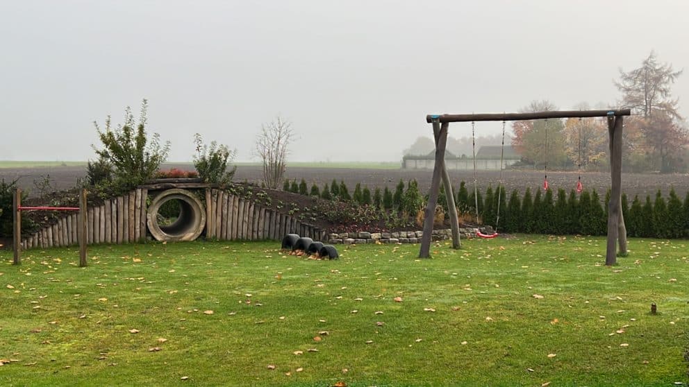 Robinia palen geschild en geschuurd met een hoogte van 200 cm en een diameter van 10-12 et 16-18 cm Adequat