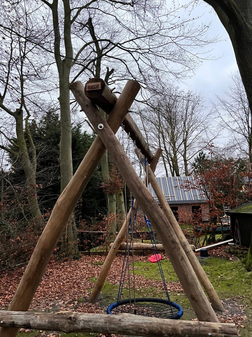 Speeltoestel/schommelrek gemaakt van robinia paal 400 cm lang, diameter 13/15 cm (geschuurd)