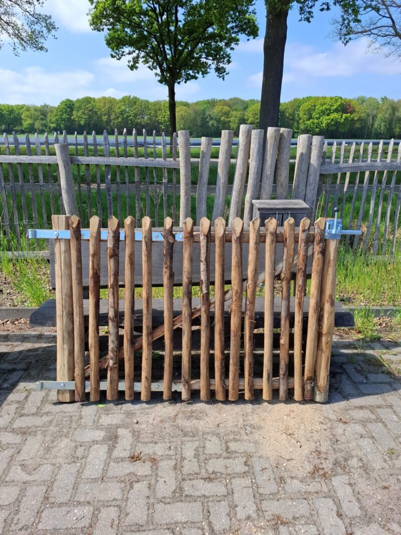 nr 64 schapenhekpoort 150 breed x 100 cm hoog - links naar je toedraaiend
