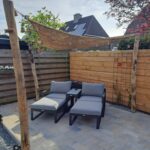 Robinia paal 300 cm lang, diameter 10-12 cm, geschild gepunt