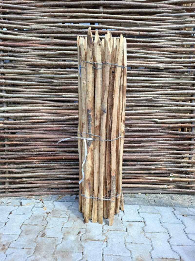 nr 123 kastanje schapenhek - 120 cm hoog - latafstand 6 cm - reststuk 235 cm