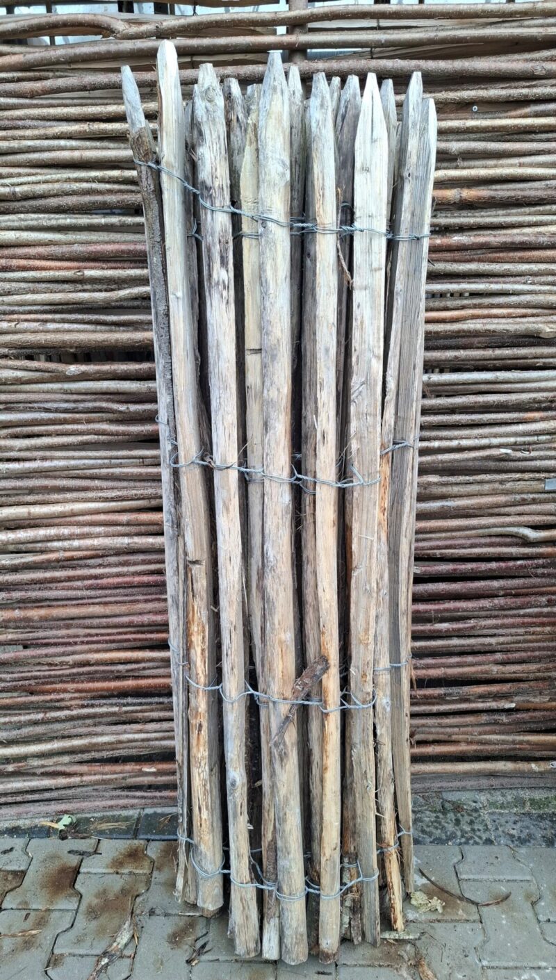 nr 460 kastanje schapenhek 150 cm hoog, latafstand 4 cm - reststuk 460 cm lang