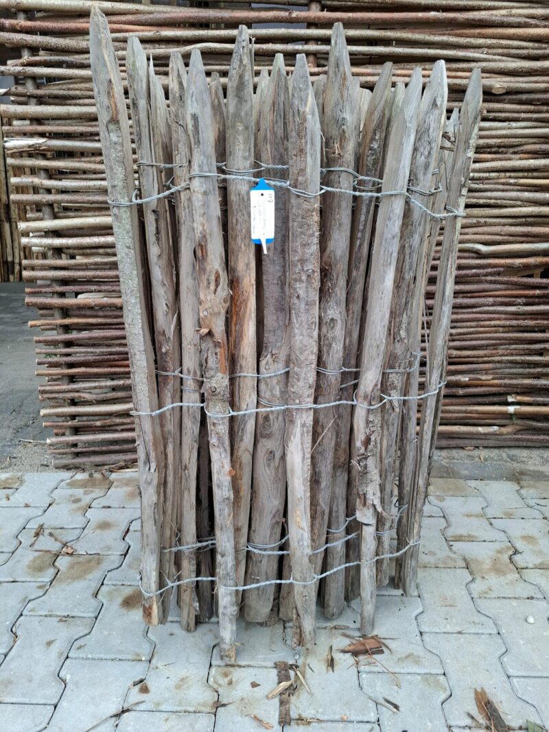 nr 107 kastanje schapenhek - 100 cm hoog - latafstand 10 cm - 10 meter lang