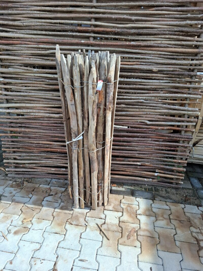 nr 129 kastanje schapenhek 120 cm hoog - latafstand 6 cm - reststuk 335 cm