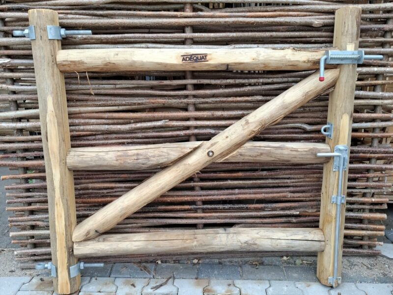 nr 17 post & rail poort kastanje 132 cm brred x 120 cm hoog - 3 niveau
