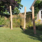 Robinia paal 300 cm lang, diameter 10-12 cm, geschuurd- Adéquat