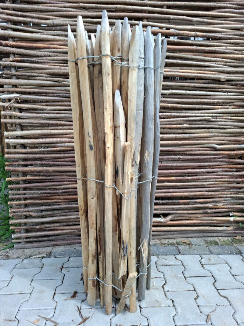 nr 140 schapenhekwerk 120 cm hoog - latafstand 4 cm - reststuk 5 meter - 2 latjes stuk
