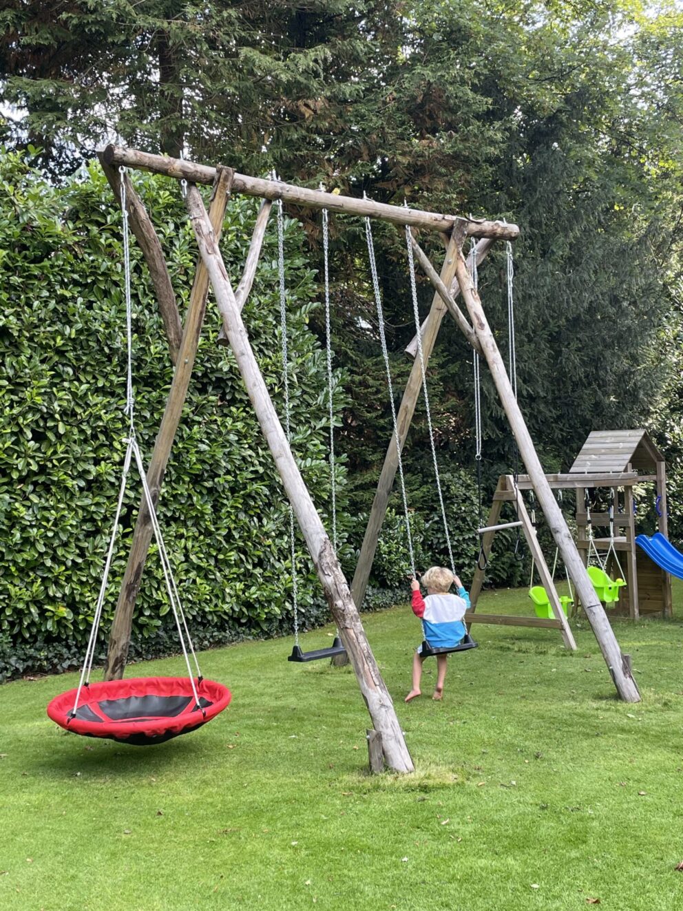 Kastanje paal 400 cm lang, diameter 13-16 cm, ongepunt