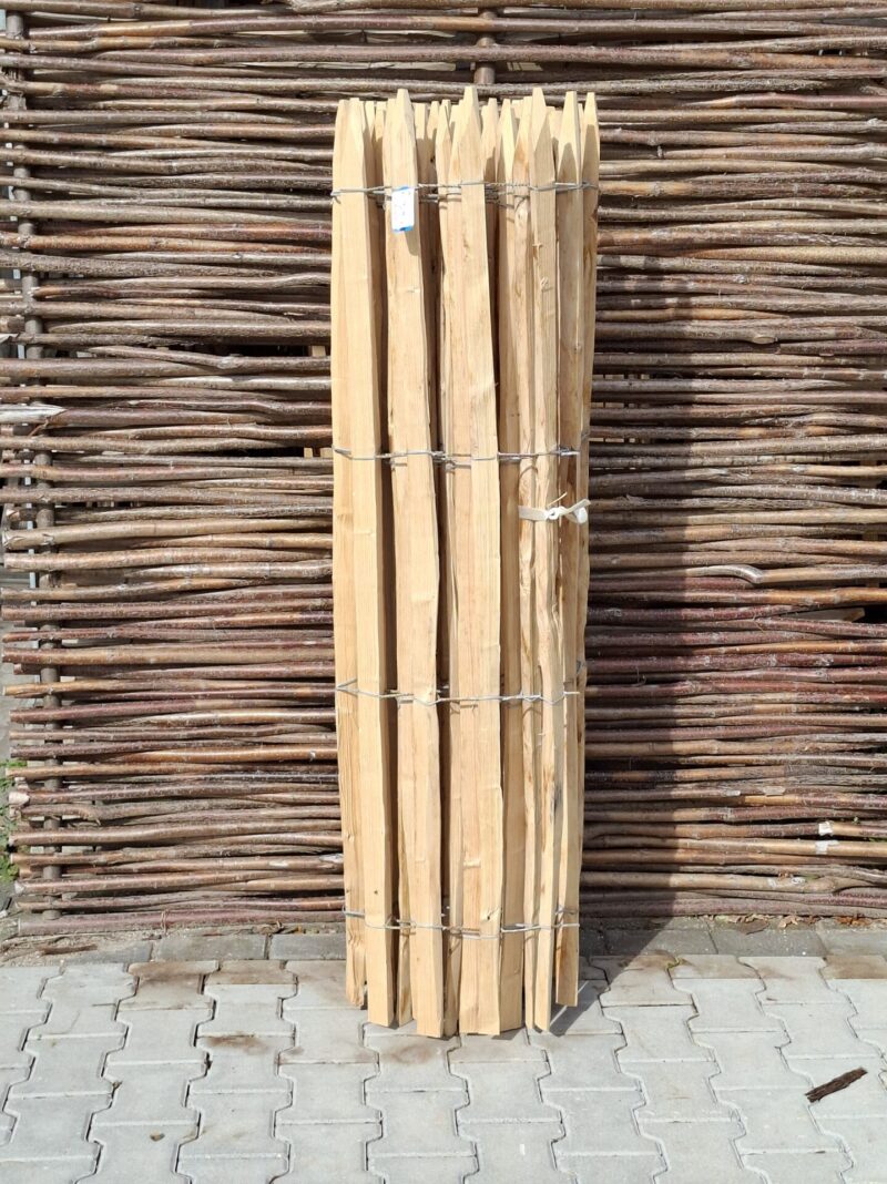 nr 166 schapenhekwerk kastanje - 150 cm hoog - latafstand 5 cm - 410 cm lang