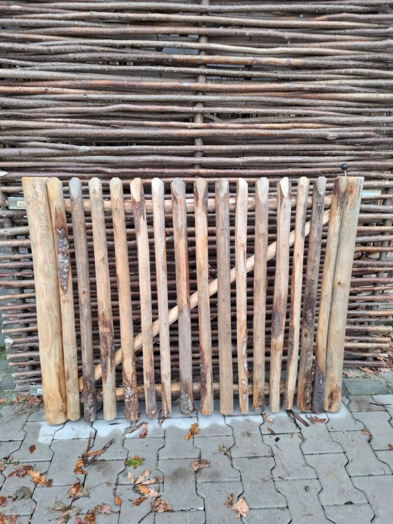 nr 25 Schapenhek poort kastanjehout - 130 cm breed x 100 cm hoog - linksdraaiend